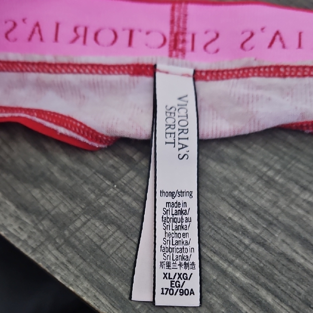 Victoria's Secret Thong/String Plaid Underwear in Red and Pink - Picture 4 of 5